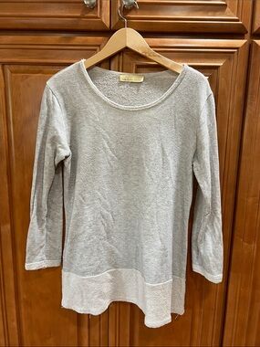 How Very Loved Light Gray Textured Scoop Neck Tunic